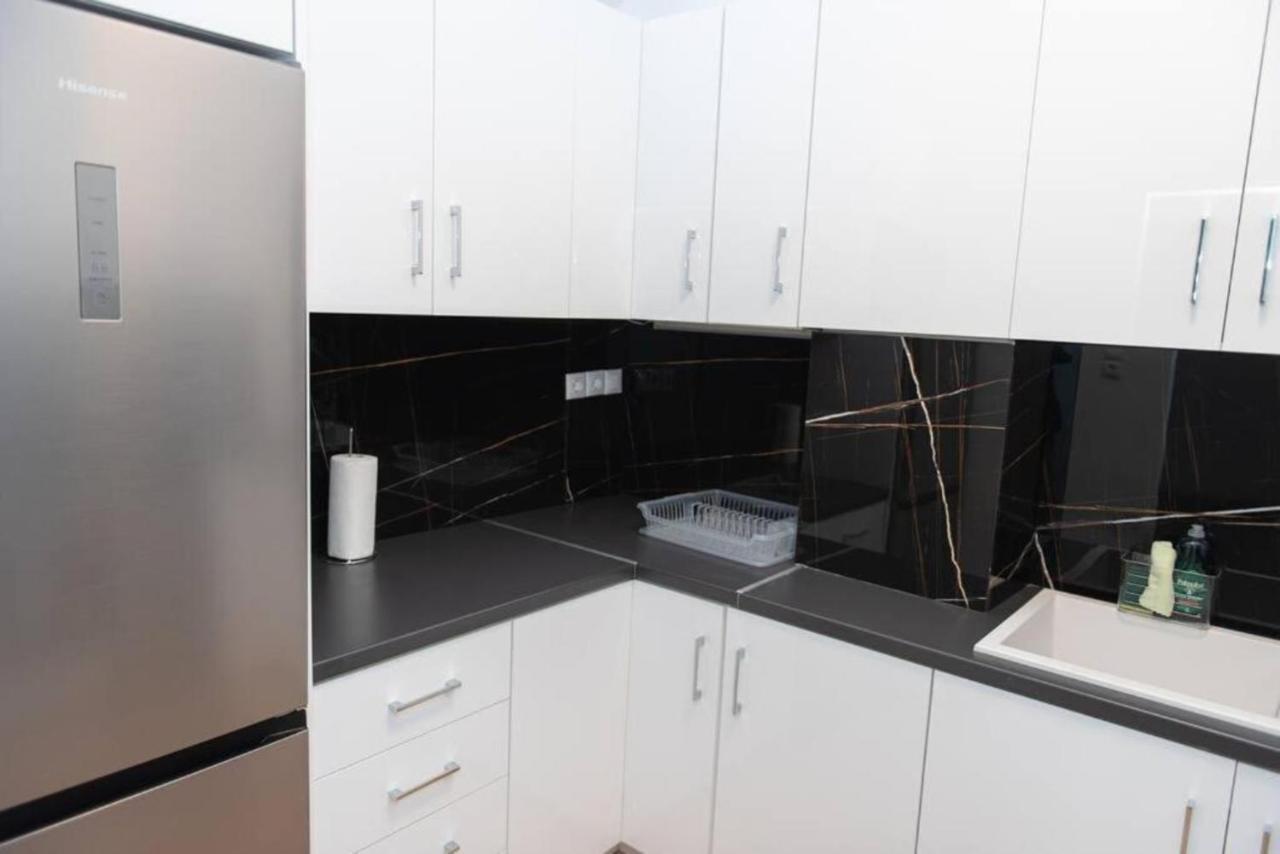 Renovated Spacious Flat 7Min To Subway Station- Афины Экстерьер фото