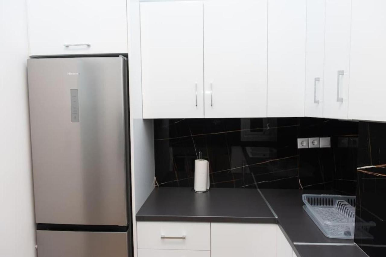 Renovated Spacious Flat 7Min To Subway Station- Афины Экстерьер фото
